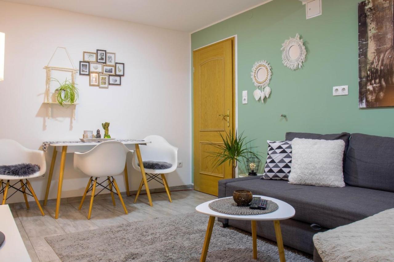 Apartment Kleine Gemütliche Einliegerwohnung Mit Garten Und Pool *